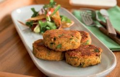Red lentil patties with cucumber, tomato and toasted bread salad